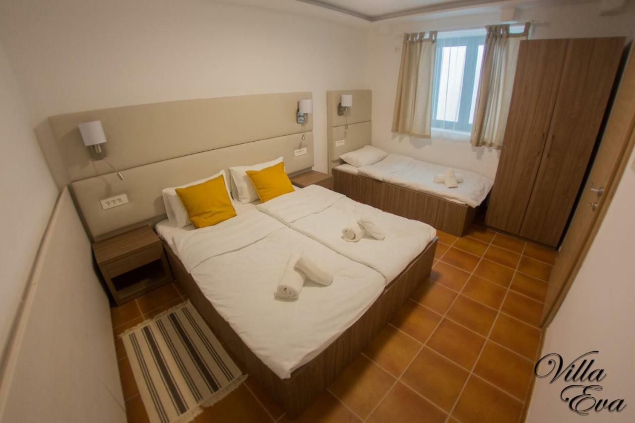 Eva * Gradac (Split-Dalmatia)